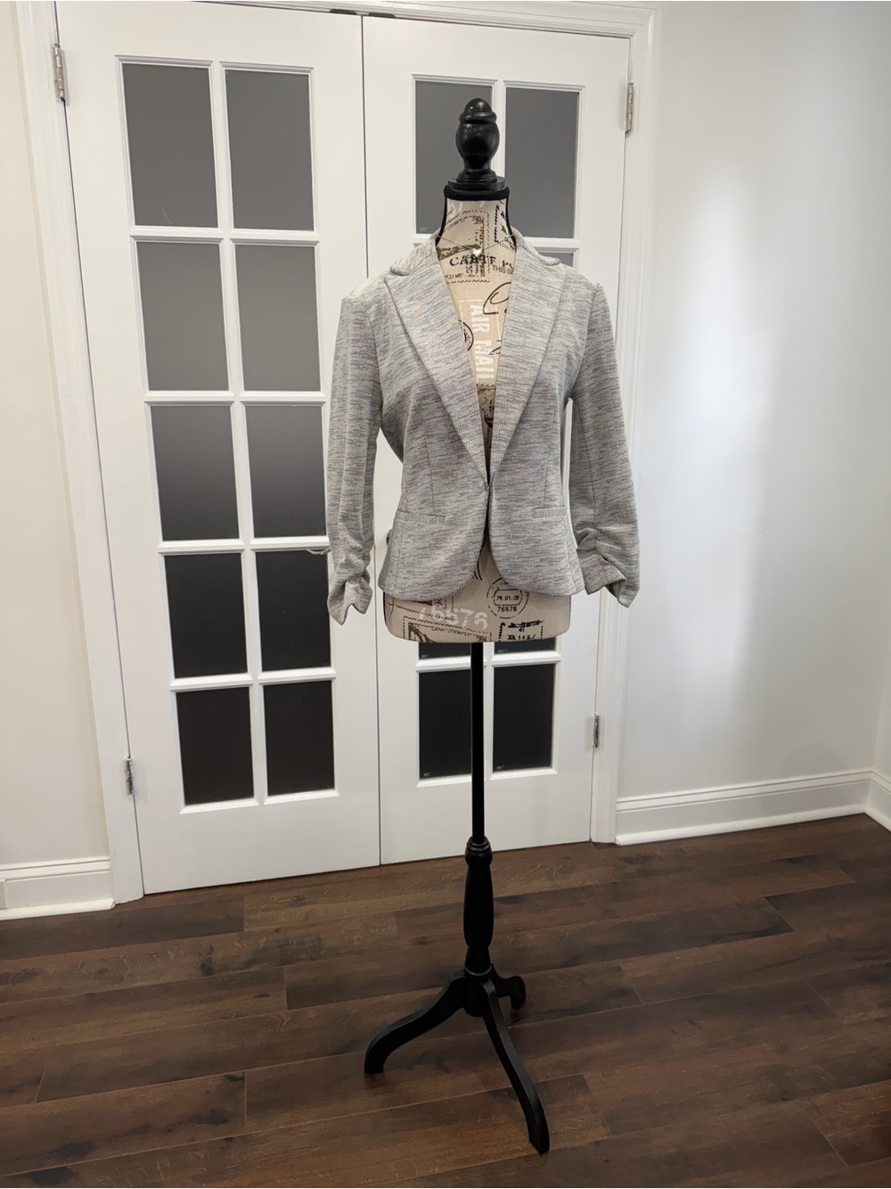 Amanda & Chelsea Heather Gray Open-Front Blazer